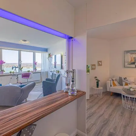 Traumblick! Mitten Im Wasser U. Doch Ganz Oben:) Schleswig