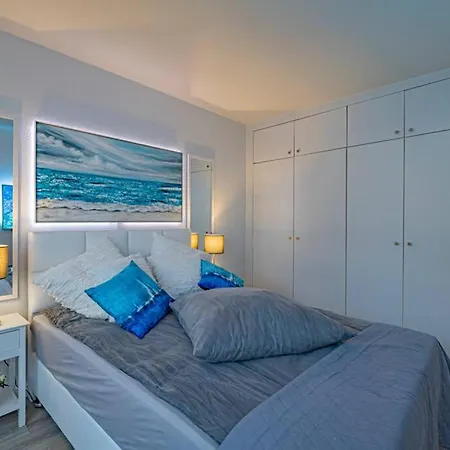 Traumblick! Mitten Im Wasser U. Doch Ganz Oben:) Schleswig