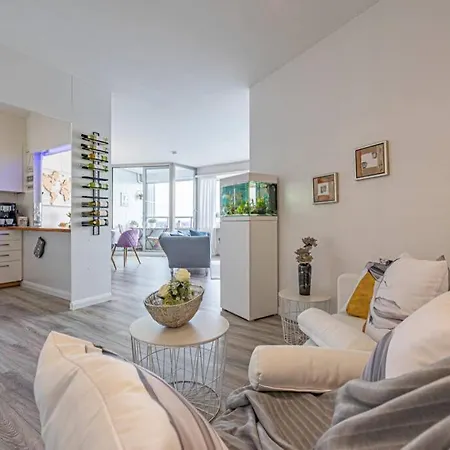 Traumblick! Mitten Im Wasser U. Doch Ganz Oben:)